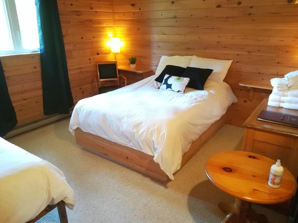 Auberge Ma Maison Sainte-Melanie Екстериор снимка